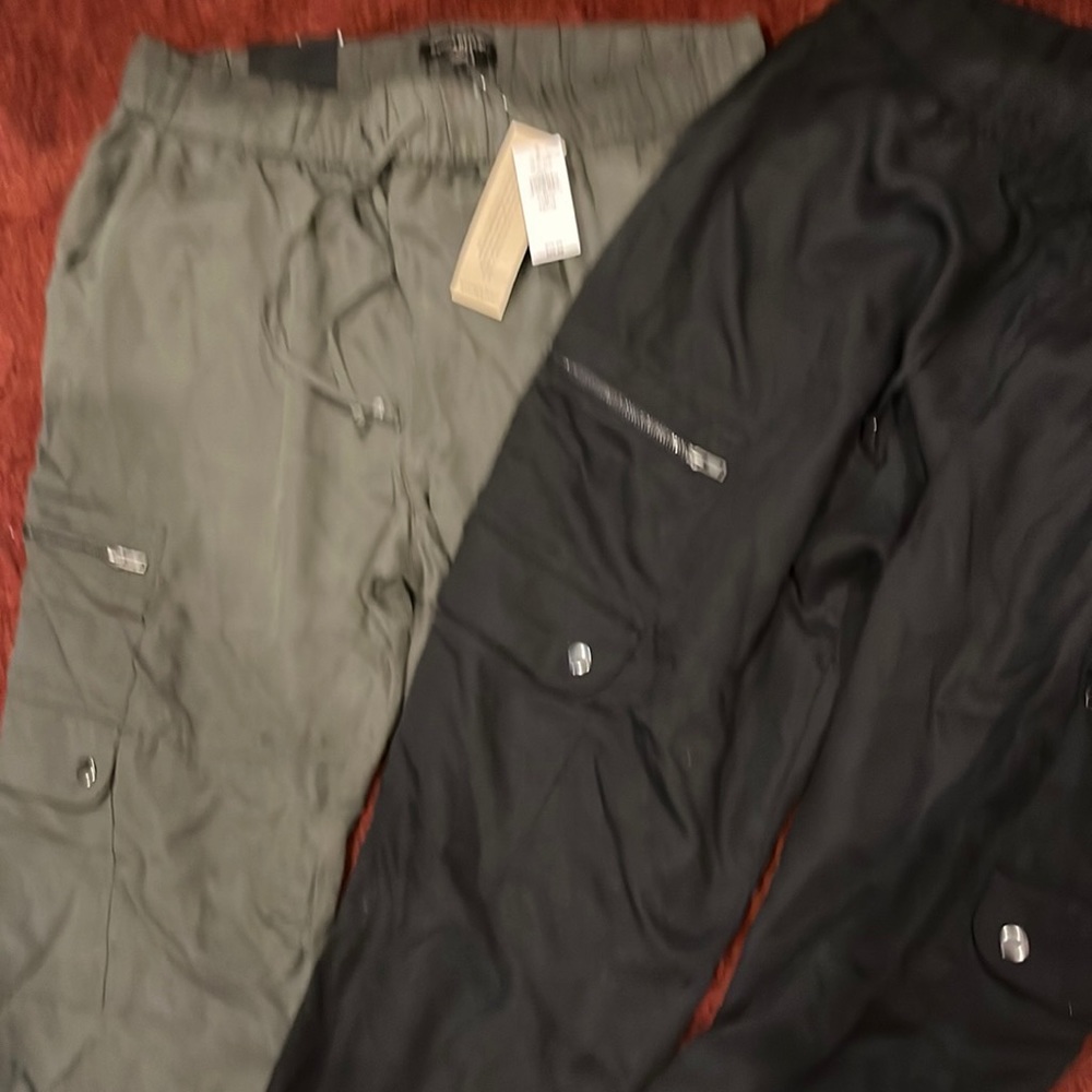 2 pair Deal! Banana Republic Republic Cargo pants 1- NWT 1- NWOT Olive & Black
